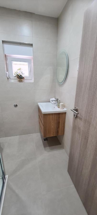 Apartmani Ivana Kaštela エクステリア 写真